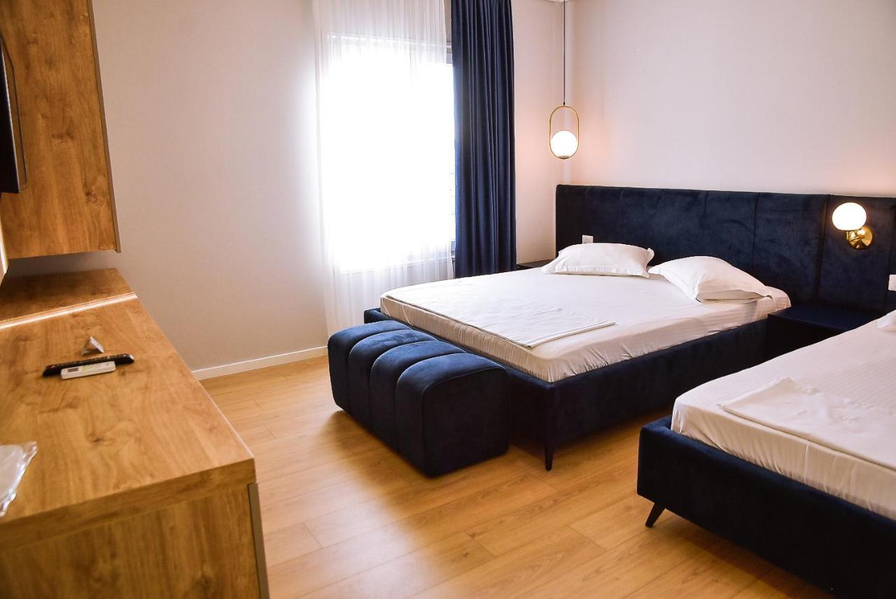 Hotel Jurgen Rinas ภายนอก รูปภาพ