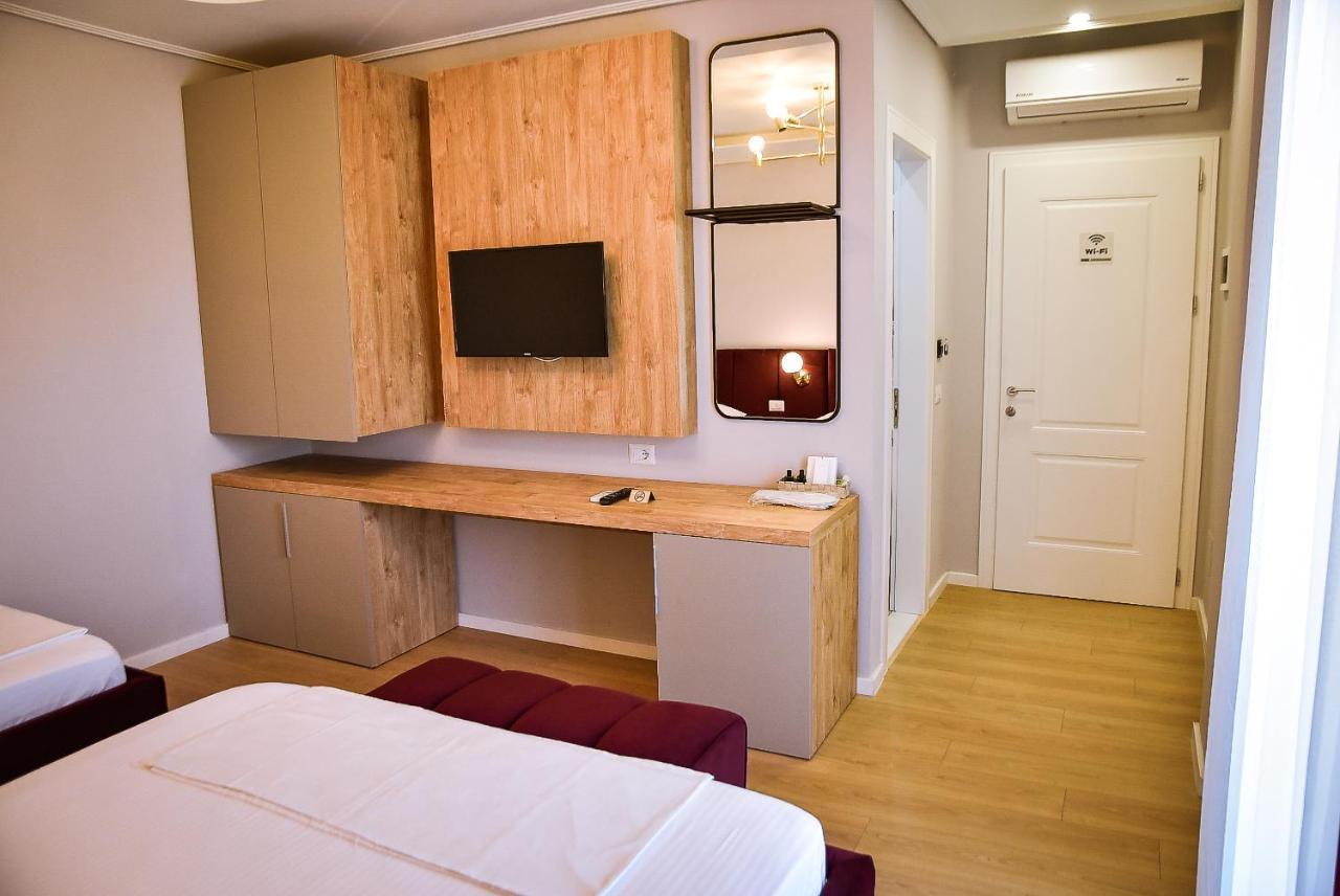 Hotel Jurgen Rinas ภายนอก รูปภาพ
