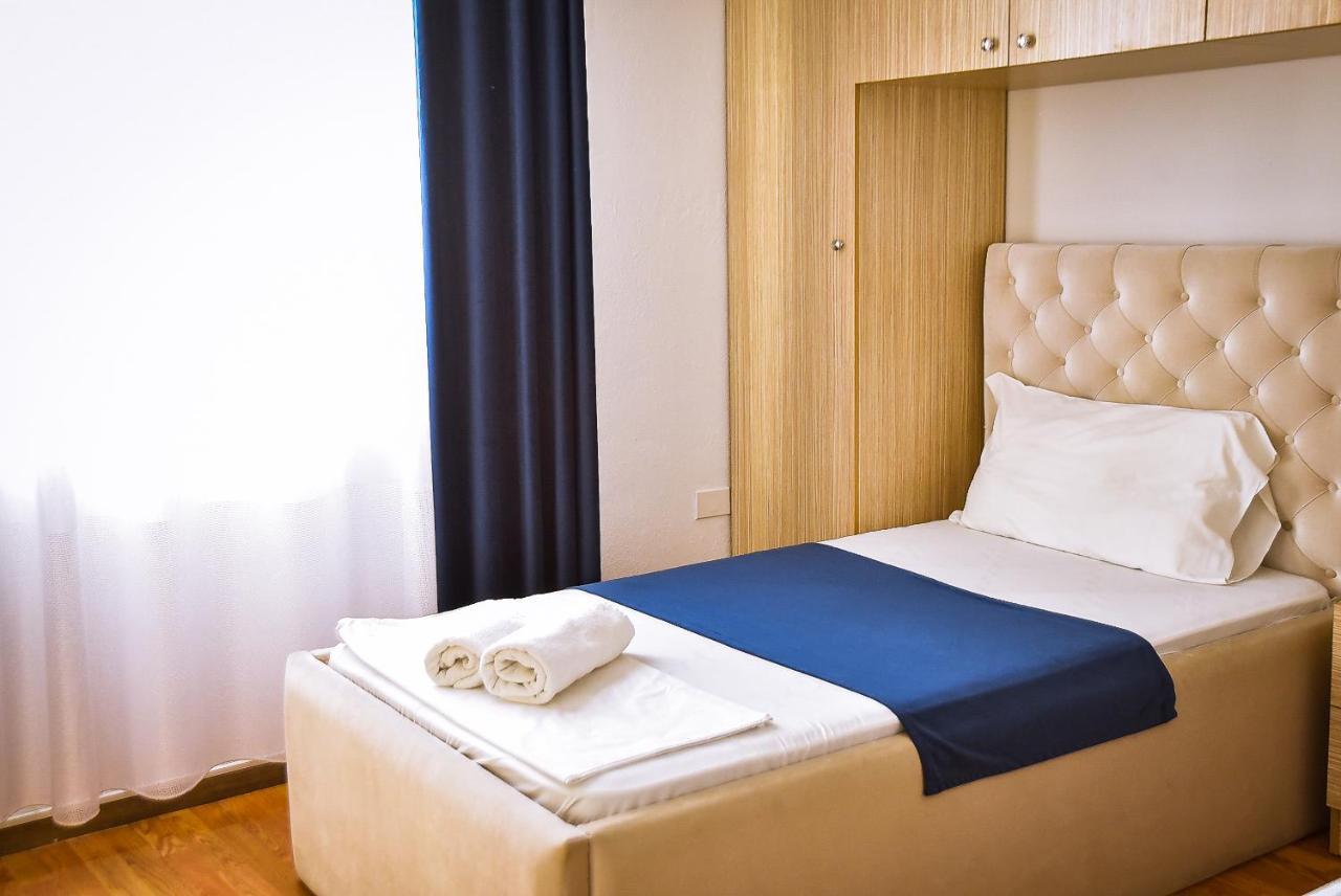 Hotel Jurgen Rinas ภายนอก รูปภาพ