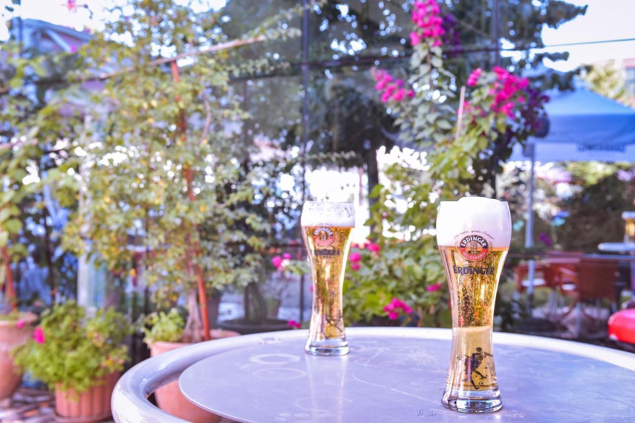 Hotel Jurgen Rinas ภายนอก รูปภาพ