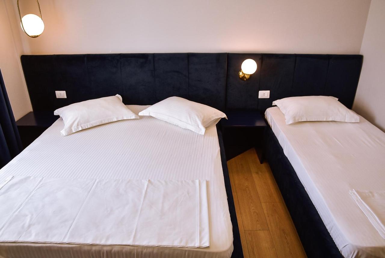 Hotel Jurgen Rinas ภายนอก รูปภาพ