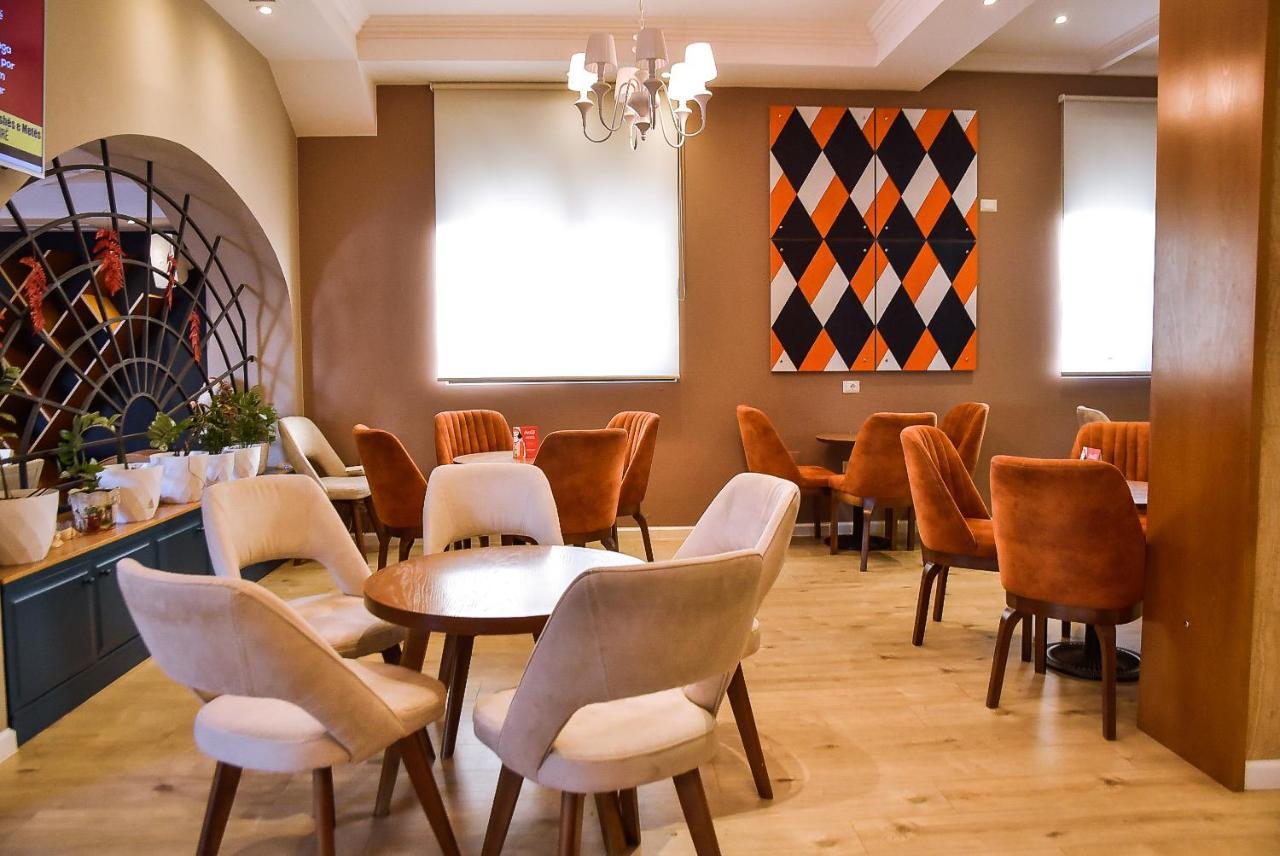 Hotel Jurgen Rinas ภายนอก รูปภาพ