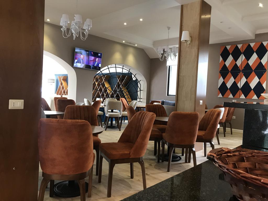 Hotel Jurgen Rinas ภายนอก รูปภาพ