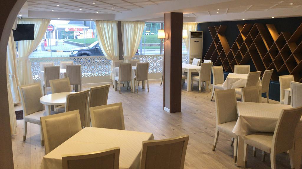 Hotel Jurgen Rinas ภายนอก รูปภาพ